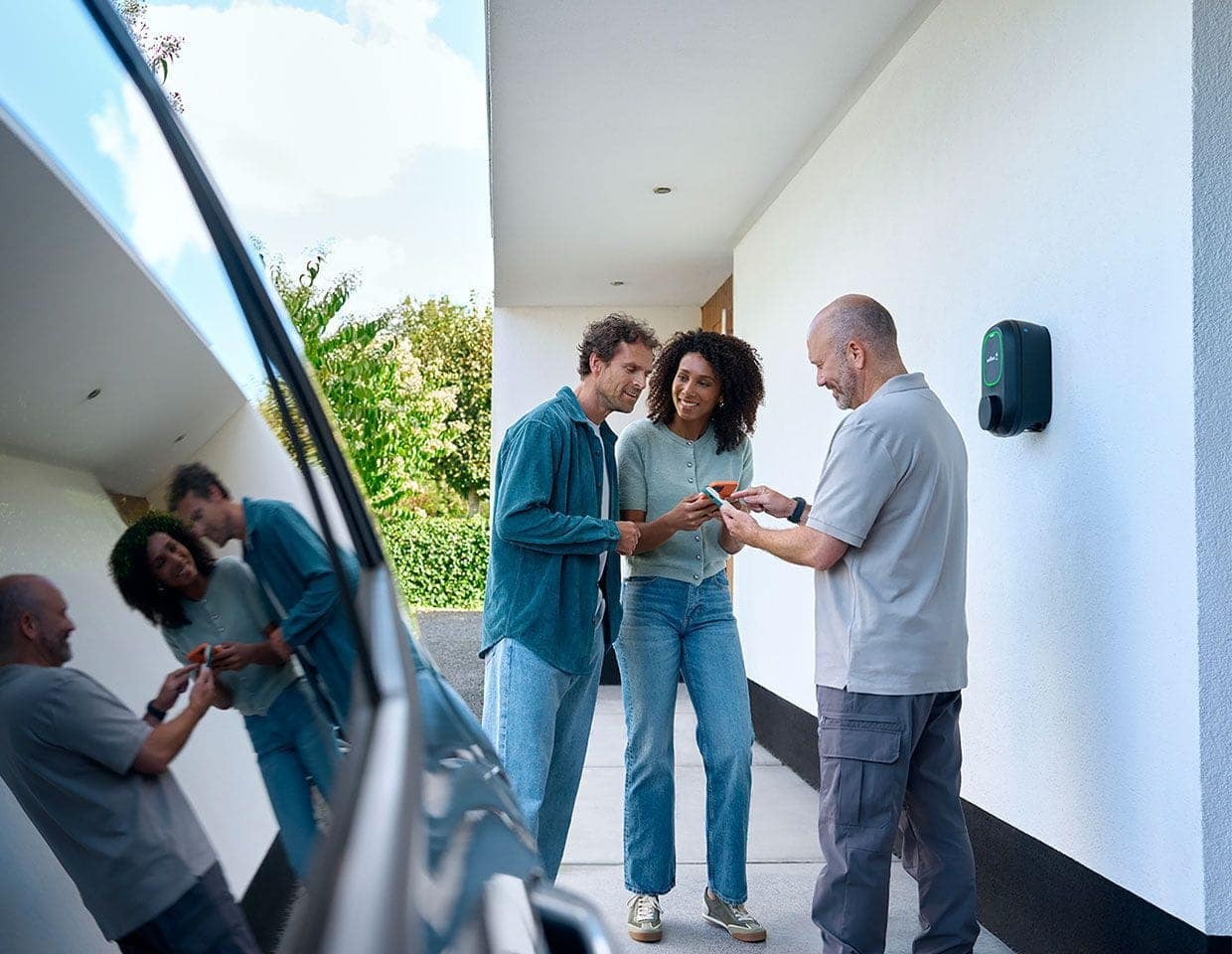 Borne de recharge IRVE pour véhicule électrique installée par FPC Habitat